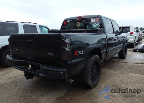 2005 Chevrolet Silverado 1500 Z71 from USA, damaged, VIN 2GCEK13T151365259